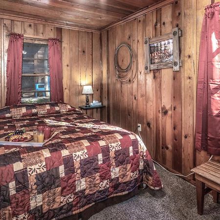 Apache Village 5, Queen Bed, Midtown, Sleeps 2 Ruidoso Eksteriør billede
