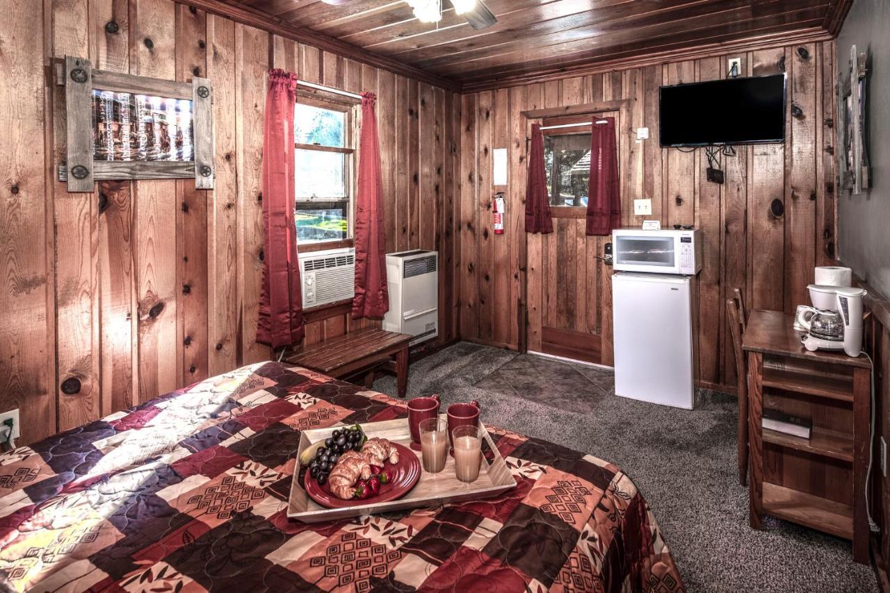 Apache Village 5, Queen Bed, Midtown, Sleeps 2 Ruidoso Eksteriør billede