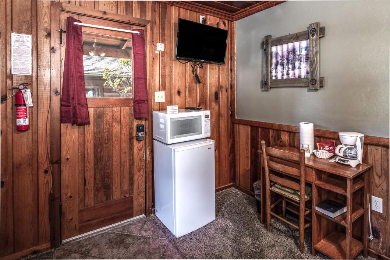 Apache Village 5, Queen Bed, Midtown, Sleeps 2 Ruidoso Eksteriør billede