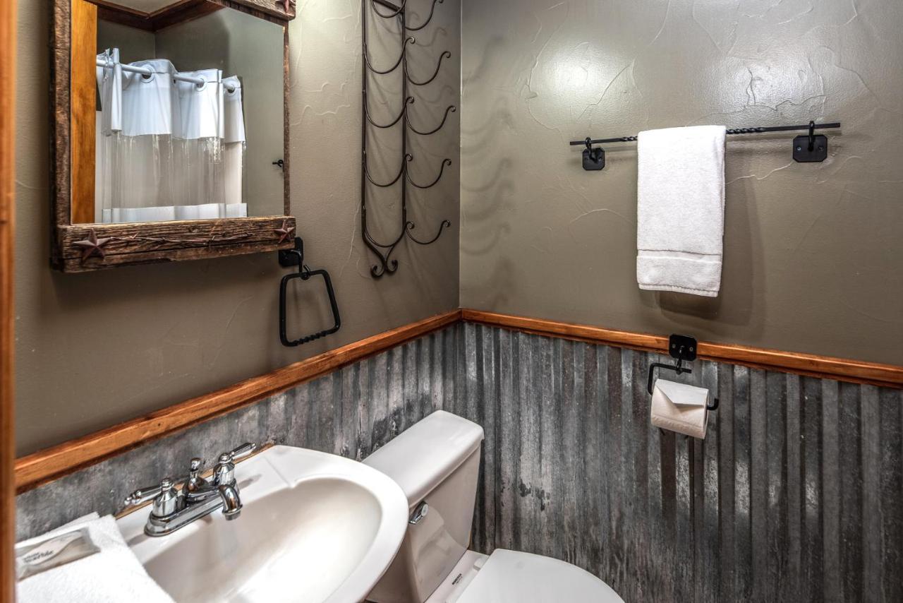 Apache Village 5, Queen Bed, Midtown, Sleeps 2 Ruidoso Eksteriør billede