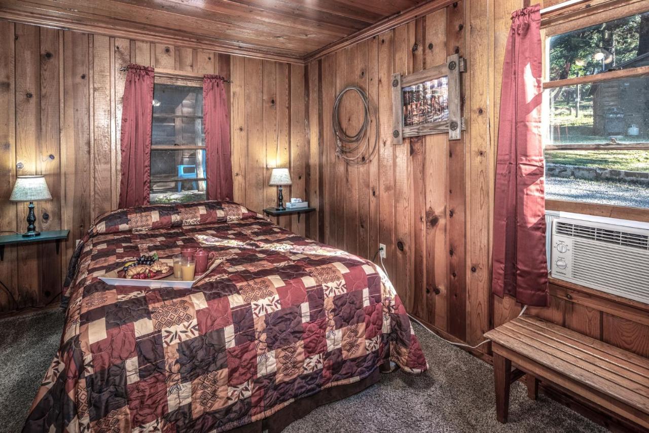 Apache Village 5, Queen Bed, Midtown, Sleeps 2 Ruidoso Eksteriør billede
